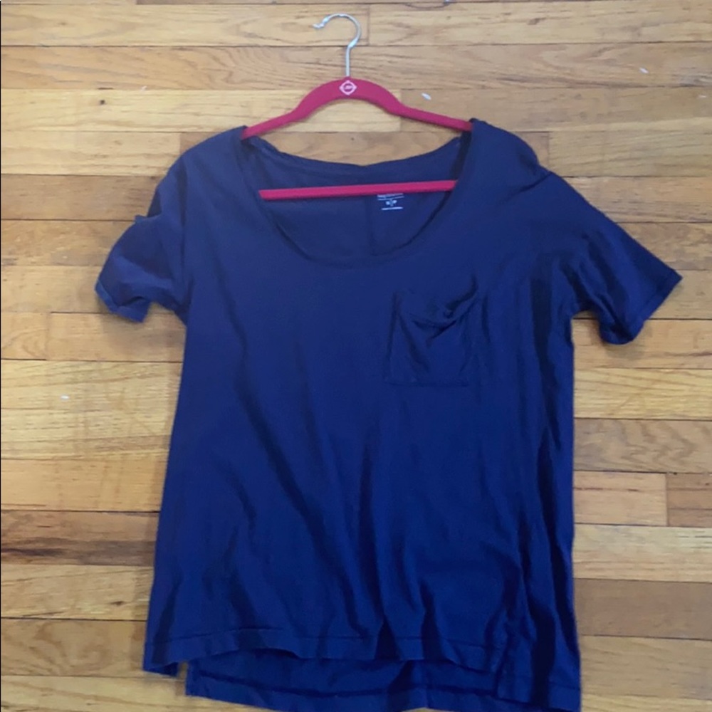 Old Navy Boyfriend-Style T shirt